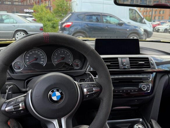 2017 BMW M4 Competition Package F82/F83 Рестайлинг, золотистый, 4999000 рублей - вид 15