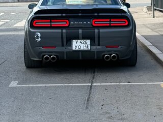 2017 Dodge Challenger III Рестайлинг 2, серый, 3200000 рублей, вид 2