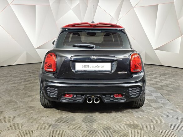 2021 Mini Hatch JCW III (F55/F56) Рестайлинг, чёрный, 3079000 рублей - вид 3
