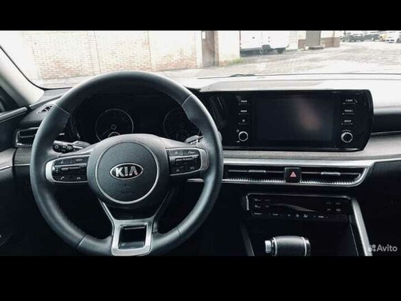2021 Kia K5 III, белый, 1599000 рублей - вид 13