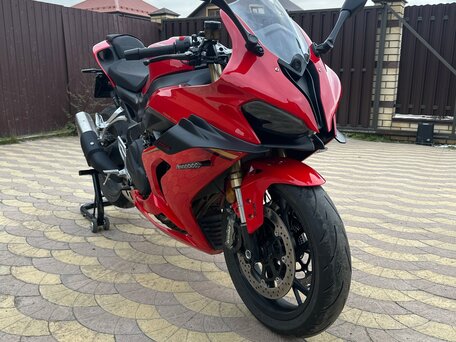 2024 QJMotor SRK 800 RR, красный, 700000 рублей, вид 2