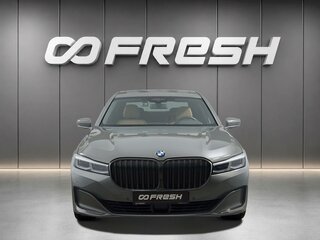 2022 BMW 7 серии Long 740Li xDrive VI (G11/G12) Рестайлинг, серый, 7669900 рублей, вид 3