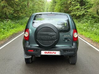 2009 Chevrolet Niva I Рестайлинг, зелёный, 310000 рублей, вид 4