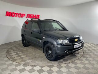 2018 Chevrolet Niva I Рестайлинг, чёрный, 763000 рублей, вид 3