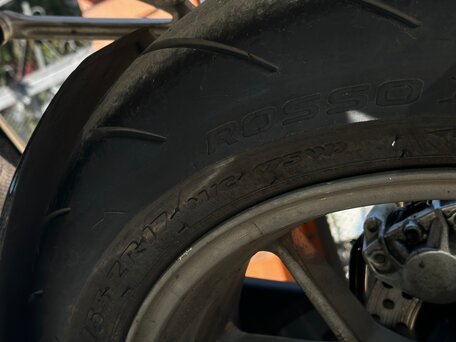 2004 Ducati 749, красный, 600000 рублей, вид 5