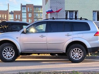 2013 Mitsubishi Pajero Sport II, серебристый, 1600000 рублей, вид 2