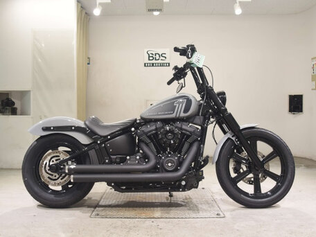 2024 Harley-Davidson Street Bob, серый, 1300000 рублей, вид 1
