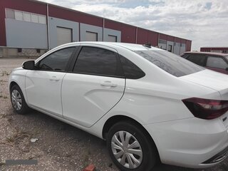 2025 Lada (ВАЗ) Vesta I Рестайлинг (NG), белый, 1045000 рублей, вид 3