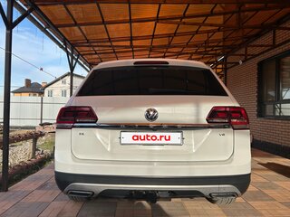 2018 Volkswagen Atlas I, белый, 2300000 рублей, вид 3