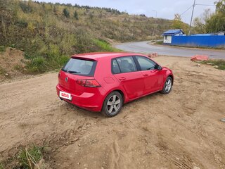 2013 Volkswagen Golf VII, красный, 850000 рублей, вид 4