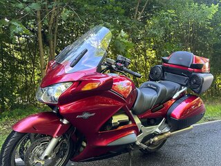 2008 Honda ST 1300, красный, 650000 рублей, вид 2