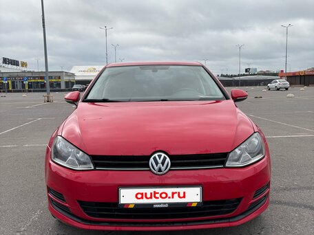 2014 Volkswagen Golf VII, красный, 860000 рублей, вид 2