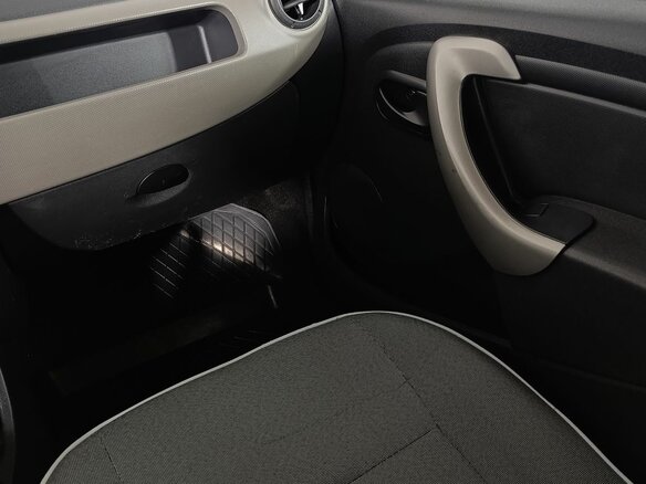 2012 Renault Logan I Рестайлинг, серебристый, 635000 рублей - вид 13