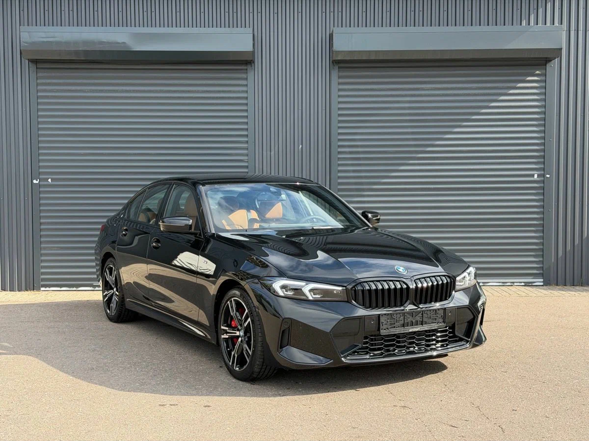 BMW обновила 3 серию: 437 лошадиных сил и дрифт-режим
