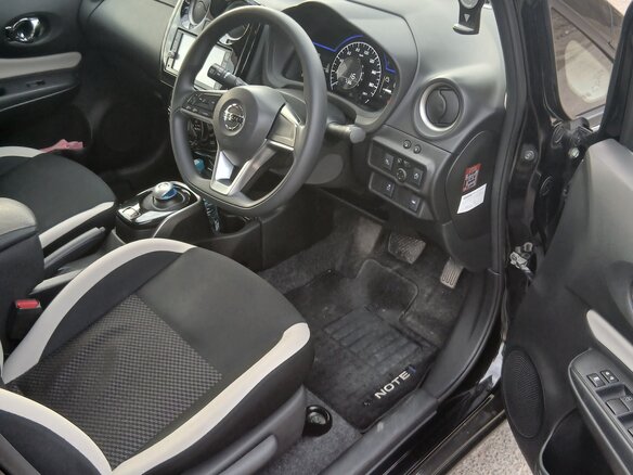 2018 Nissan Note e-Power II Рестайлинг, чёрный, 1400000 рублей - вид 7