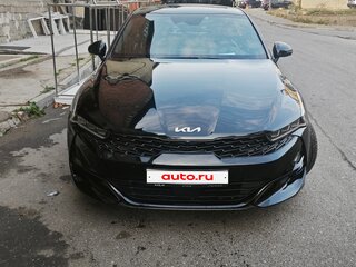 2022 Kia K5 III, чёрный, 3380000 рублей, вид 4