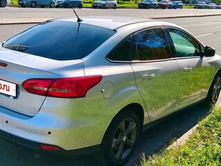 2015 Ford Focus III Рестайлинг, серебристый, 1300000 рублей, вид 2