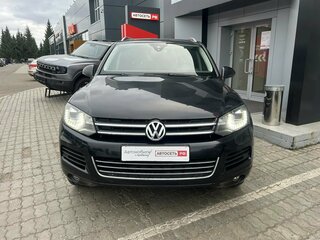 2014 Volkswagen Touareg II, чёрный, 1940000 рублей, вид 2