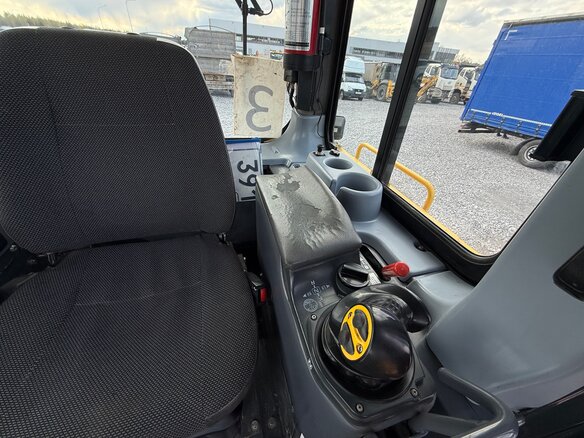 2017 Komatsu D65, жёлтый, 12300000 рублей - вид 21