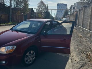 2008 Kia Cerato I Рестайлинг, красный, 550000 рублей, вид 4