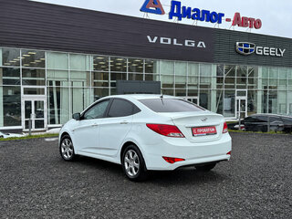 2016 Hyundai Solaris I Рестайлинг, белый, 894000 рублей, вид 3