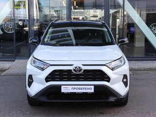 2020 Toyota RAV4 V (XA50), белый, 3347000 рублей, вид 2