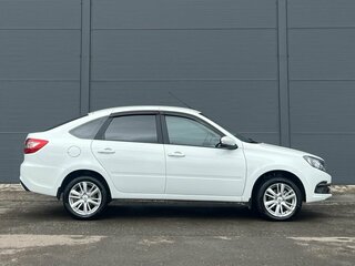 2024 Lada (ВАЗ) Granta I Рестайлинг, белый, 900000 рублей, вид 4