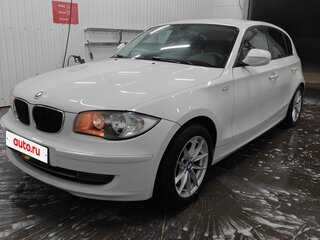 2010 BMW 1 серии 116i I (E81/E82/E87/E88) Рестайлинг, белый, 820000 рублей, вид 2