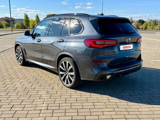 2019 BMW X5 30d IV (G05/G18), серый, 5990000 рублей, вид 4