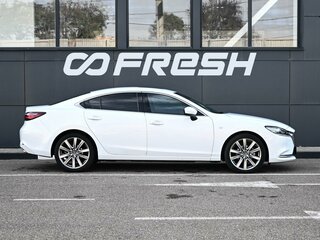 2022 Mazda Atenza III Рестайлинг 2, белый, 3179000 рублей, вид 5