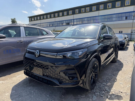 2026 Volkswagen Tiguan L Pro III (China Market), чёрный, 4850000 рублей, вид 1