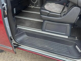 2020 Volkswagen Multivan T6 Рестайлинг, красный, 4990000 рублей, вид 5