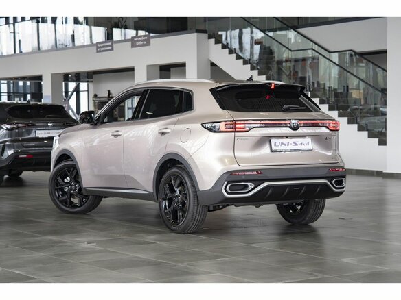 2026 Changan UNI-S I Рестайлинг, золотистый - вид 32