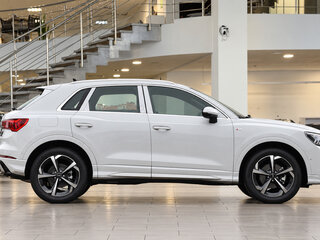 2026 Audi Q3 35 TFSI II (F3), белый, 3490000 рублей, вид 4