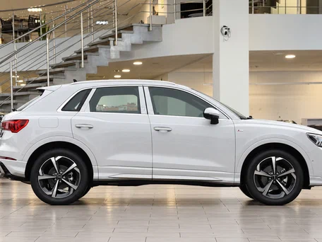 2026 Audi Q3 35 TFSI II (F3), белый, 3490000 рублей, вид 4