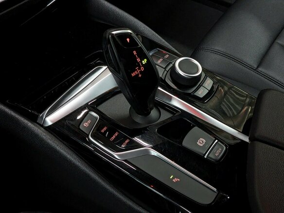 2020 BMW 5 серии 520d xDrive VII (G30/G31/G38), серый - вид 25