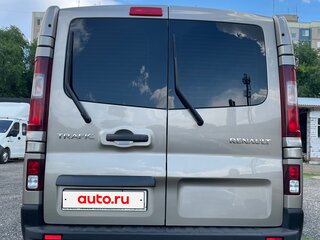 2020 Renault Trafic III, коричневый, 2815000 рублей, вид 4