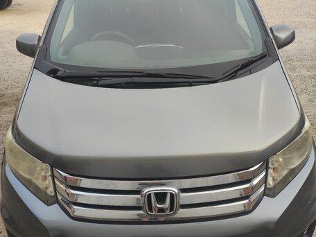 2011 Honda Freed I, серый, 980000 рублей, вид 1