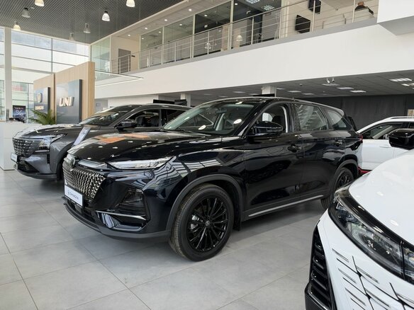 2026 Changan CS75 Pro, чёрный, 2865000 рублей - вид 1