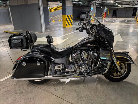 2016 Indian Roadmaster, серебристый, 1450000 рублей - вид 16