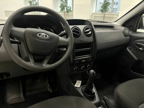 2025 Lada (ВАЗ) Largus I Рестайлинг, чёрный, 1687000 рублей - вид 1