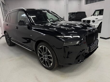 2025 BMW X7 40i I (G07) Рестайлинг, чёрный, 15800000 рублей, вид 5