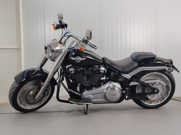2017 Harley-Davidson Fat Boy, чёрный, 1699000 рублей - вид 6