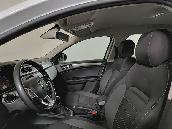 2021 Renault Arkana I, белый, 1620000 рублей - вид 15