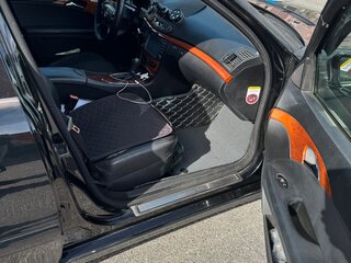 2008 Mercedes-Benz E-Класс 200 III (W211, S211) Рестайлинг, чёрный, 950000 рублей, вид 4