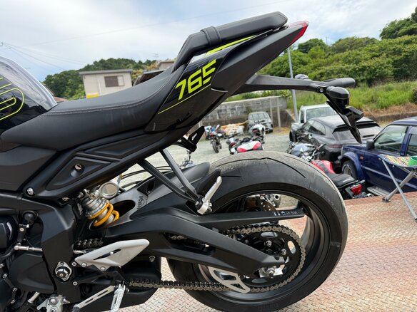 2025 Triumph Street Triple, чёрный, 1299000 рублей - вид 23