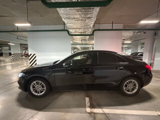 2019 Mercedes-Benz A-Класс 200 IV (W177), чёрный, 2290000 рублей, вид 2
