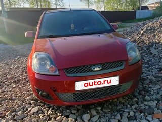 2007 Ford Fiesta Mk5, красный, 300000 рублей, вид 4