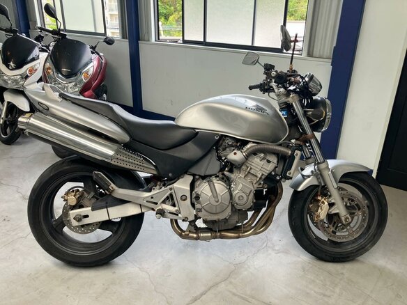 1999 Honda CB 600F Hornet, серебристый, 397000 рублей - вид 1