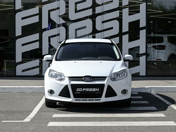 2011 Ford Focus III, белый, 669000 рублей - вид 2
